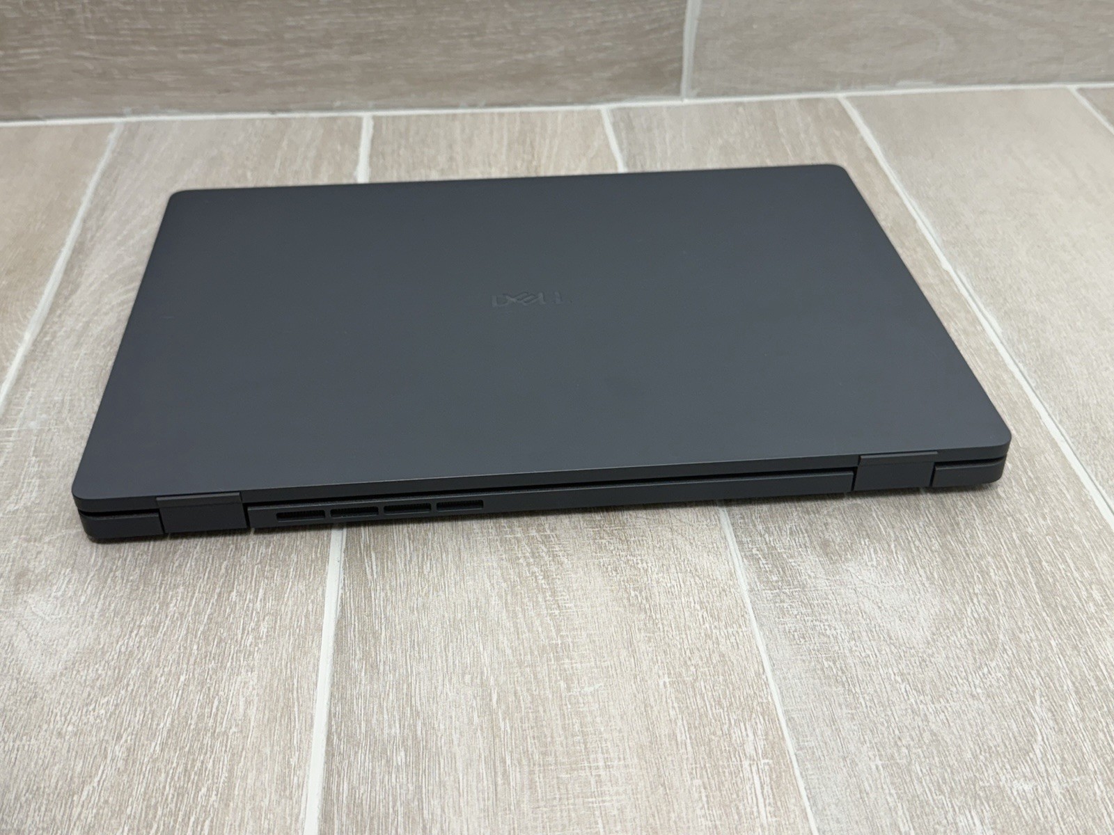 Dell Pro 16 PC16250 WUGA Intel Core 3-100U 8GB RAM 256GB NVMe SSD Win-11