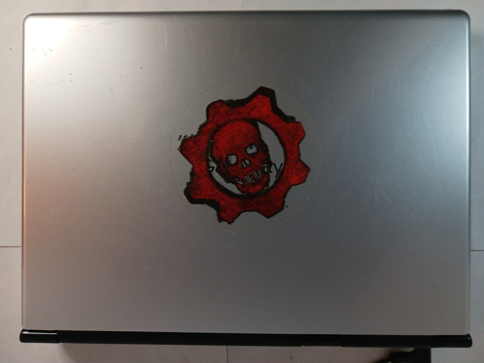 Gateway T-Series W350A 14” Laptop *Needs Repair* + AC Wall Unit/Charger Battery
