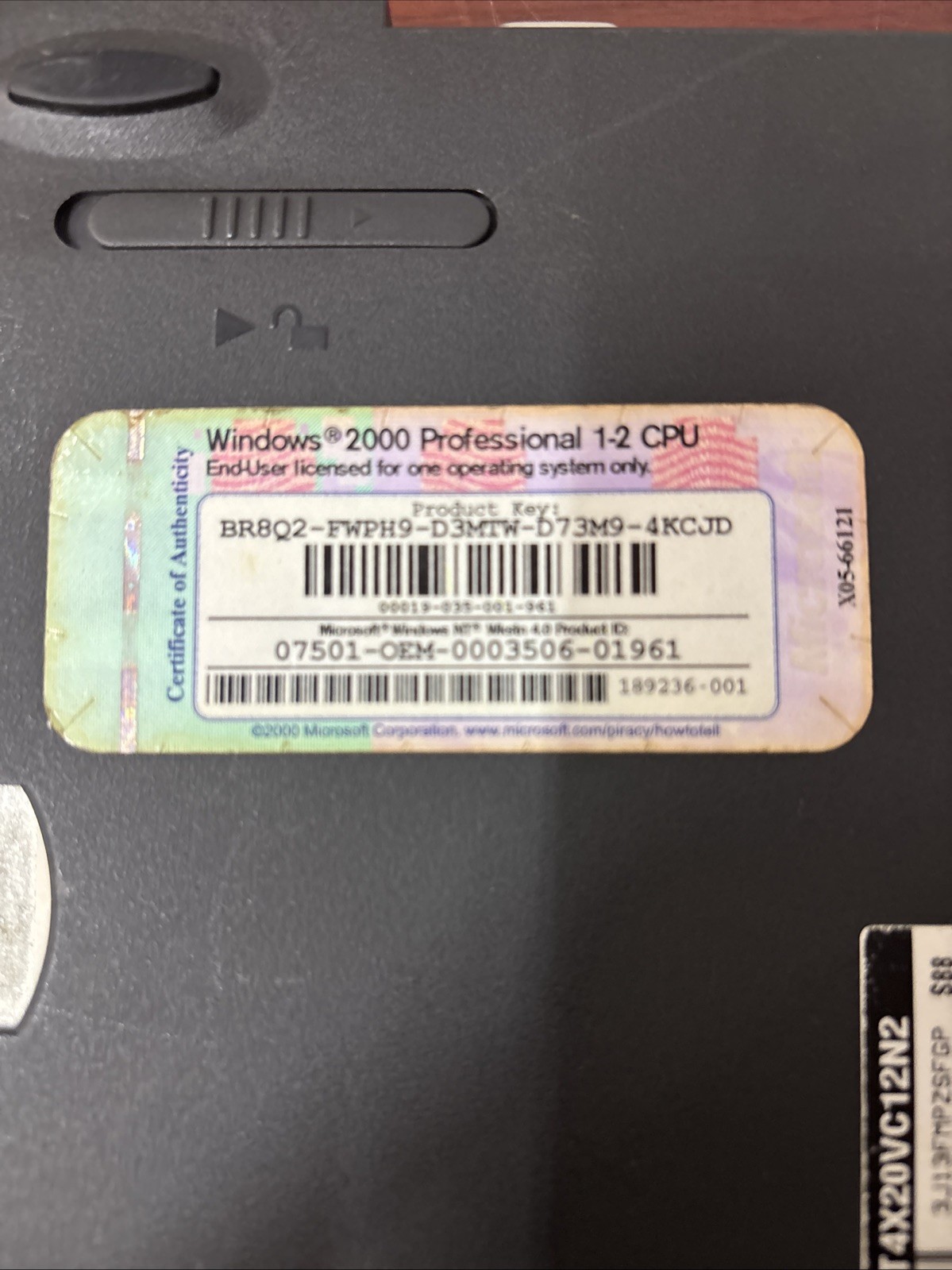 Vintage Compaq Armada M700 Laptop P3 @ 700 MHz Windows 2000 ***Read