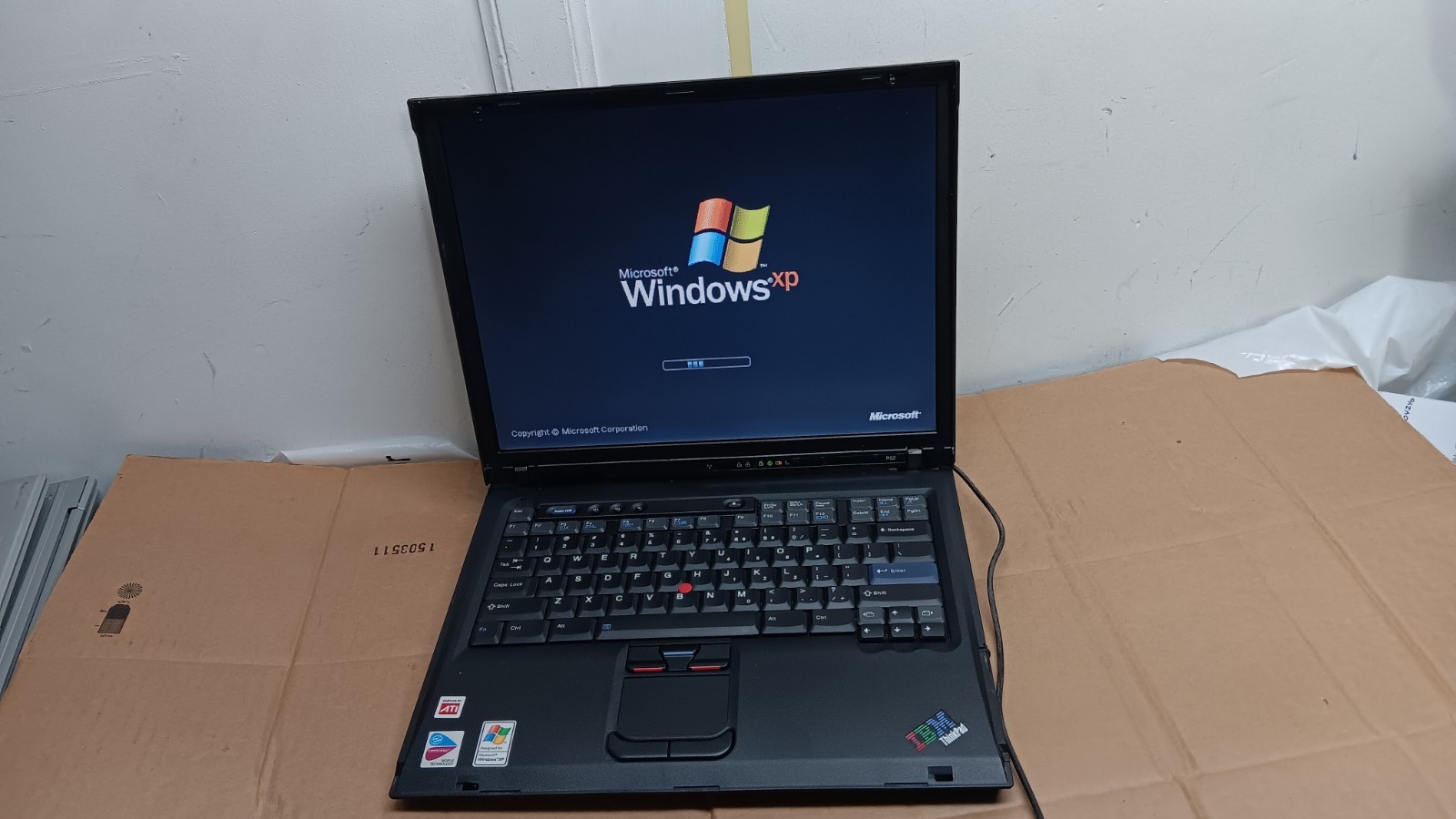 Retro Loaded IBM Thinkpad R52 Gaming Laptop 1.73 GHz 2 GB Ram Windows XP Hme SP3