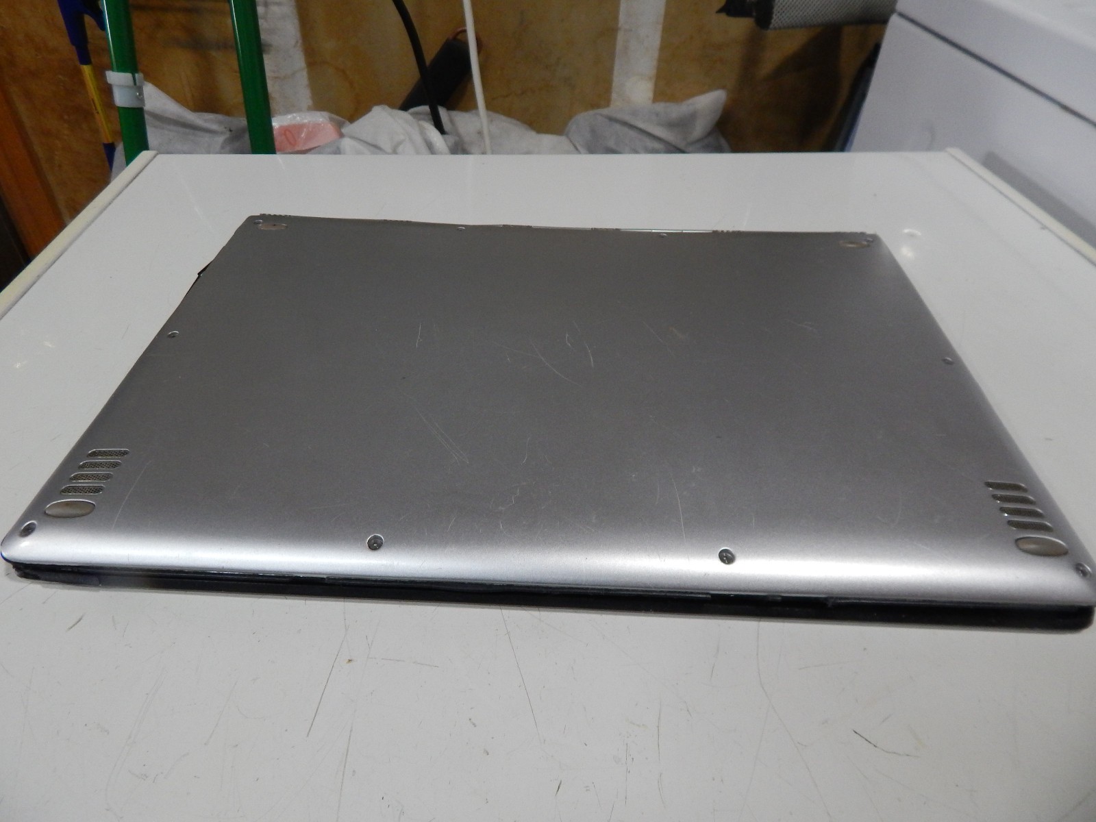 Lenovo Yoga 900 No Power Adapter, FOR PARTS