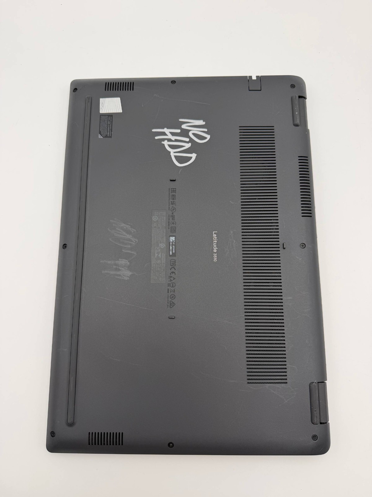 Dell Latitude 3510 15.6″ FHD Intel core i5-10210U 8GB DDR4 No SSD/ OS/ Adapter