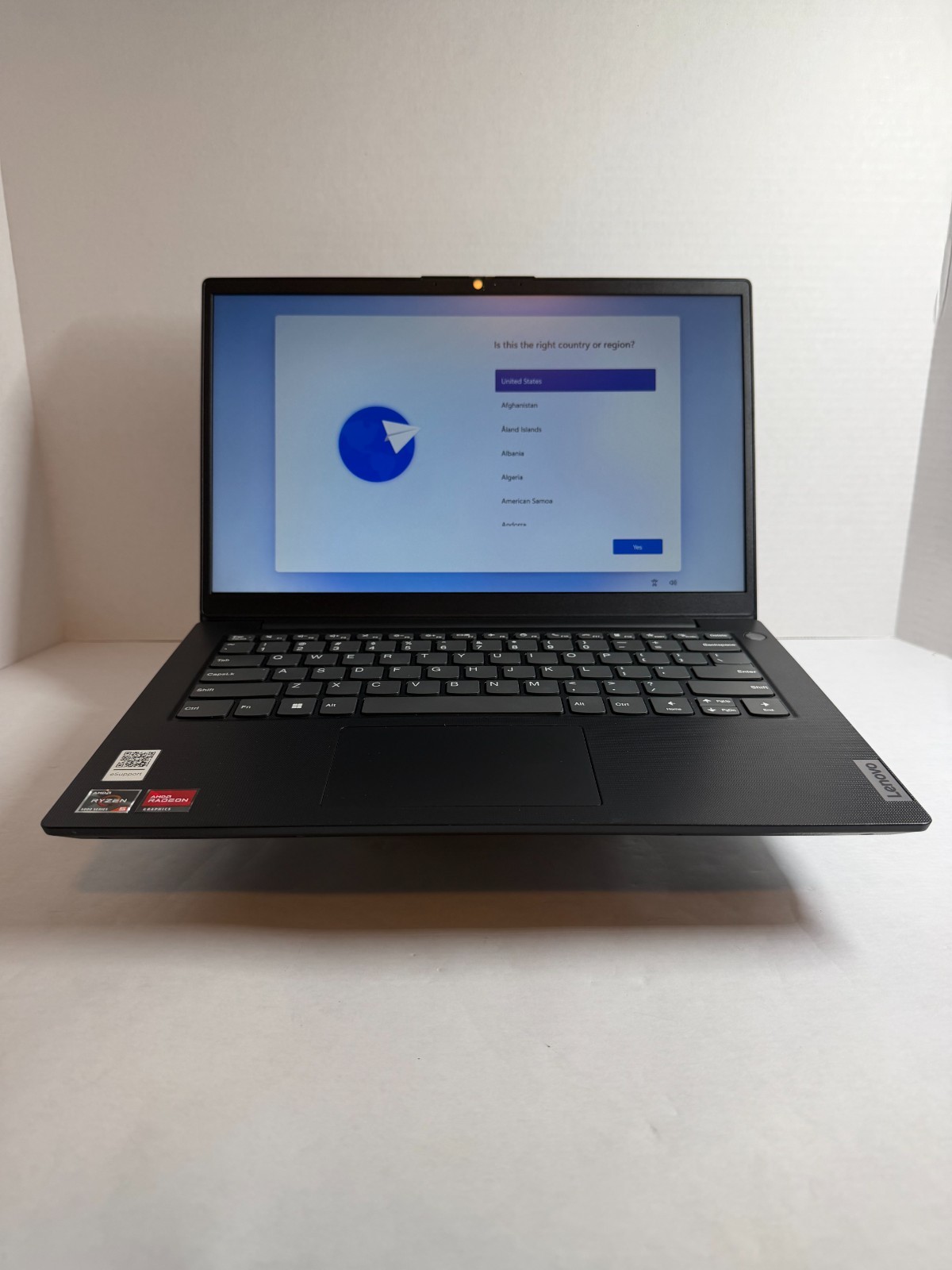 Lenovo V14 G2 AMD Ryzen 5 5500U 20GB RAM 256GB M.2 NVMe Windows 11 – Black S2