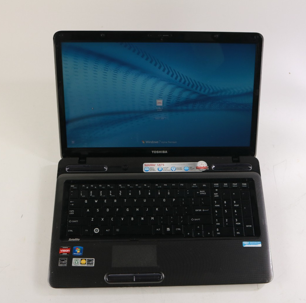 Toshiba Satellite L675 Laptop Premium vision, AMD WIN7