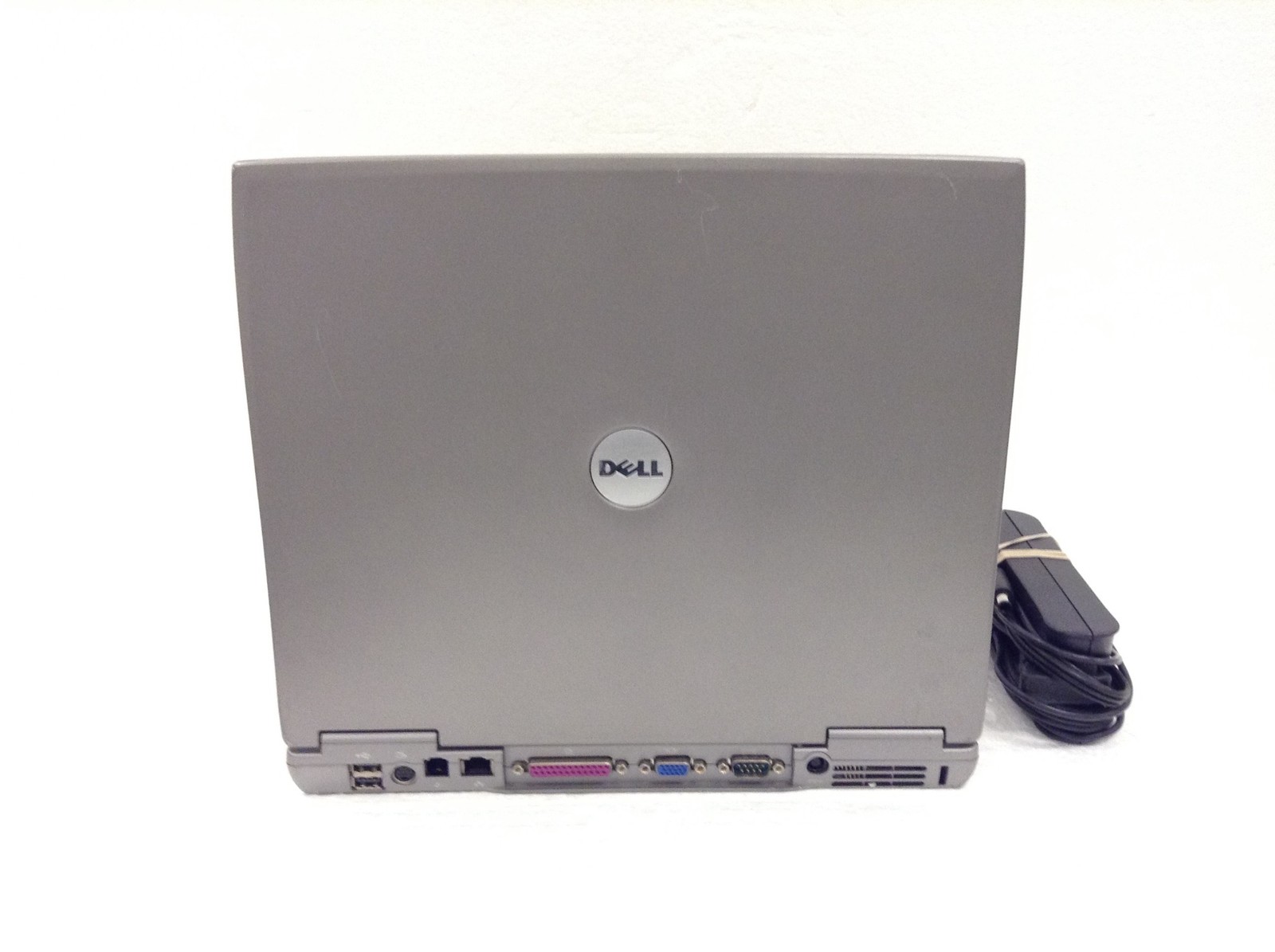 Dell Latitude D600 Pentium M 1.60GHz Laptop 14″ w/512MB, DVD, Ac Adapter, No HDD