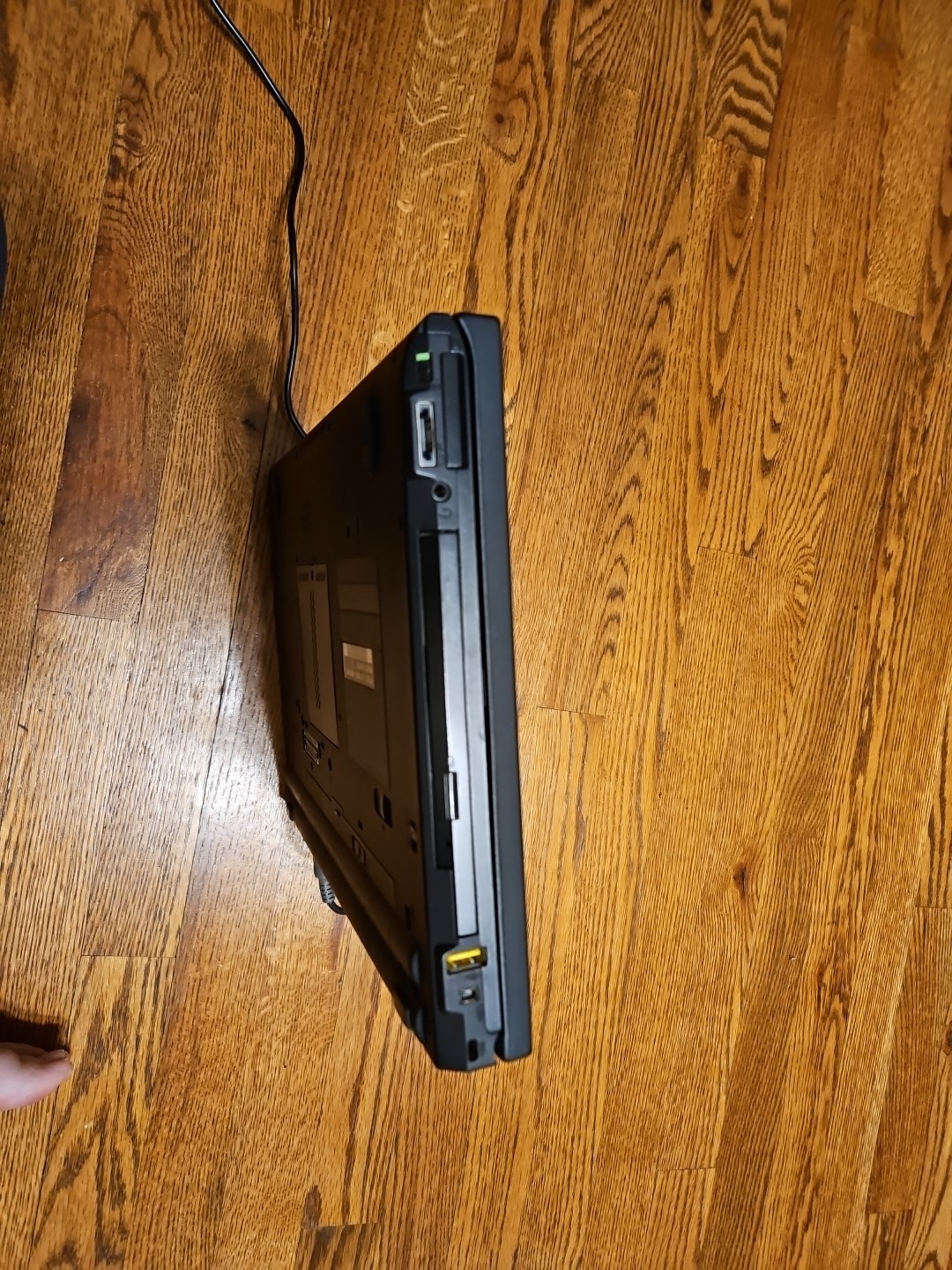 Lenovo ThinkPad T410 i5-M560 14″ 4gb/320gb HDD. Win XP pro. Ready To Use.