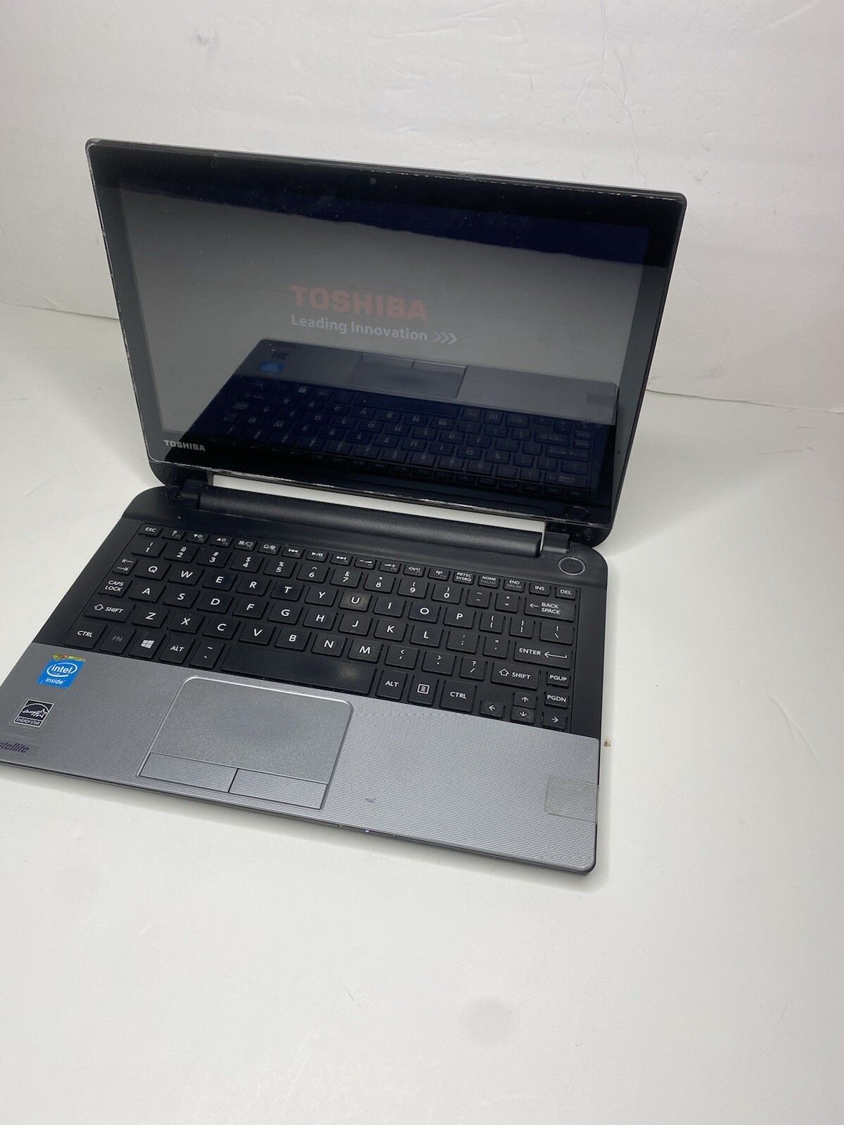 Toshiba Laptop Satelite NB15T-A1303 (No Hard Drive)