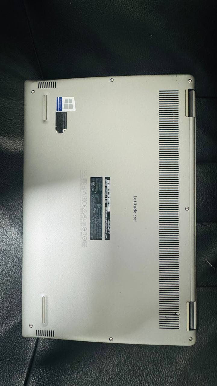 Dell Latitude 3301 8GBRM – 256GB i5-8265U Windows 11 Pro come withe adopter