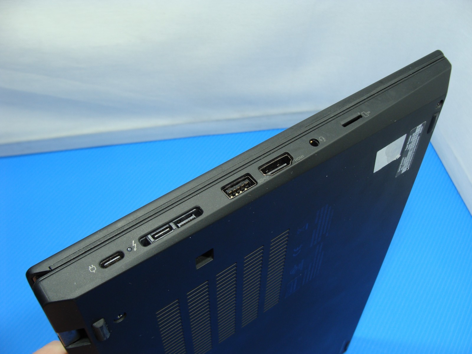 Lenovo ThinkPad T14 Gen 2i 14″FHD i7-1165G7 2.8GHz 16GB 512GB 96ttery +PA W11
