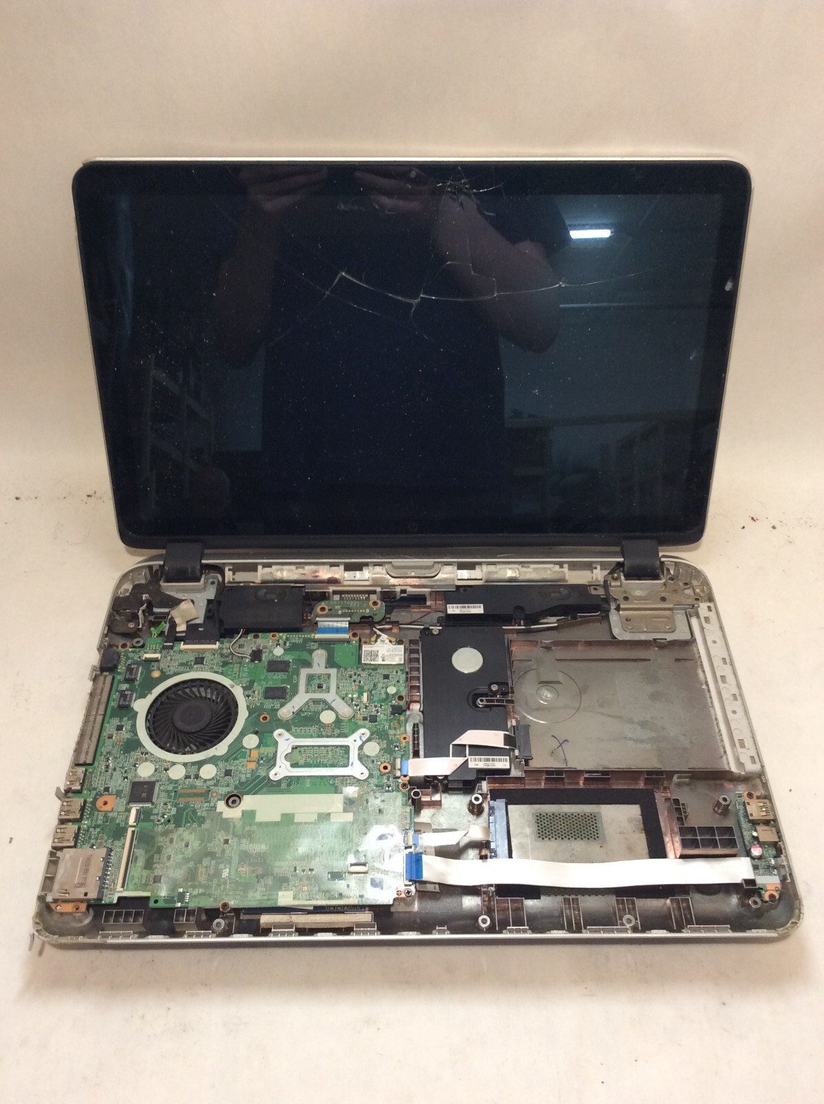 HP Envy m7-k211dx Laptop 15″ Intel Core i7 5th Gen VERY DAMAGED -PP