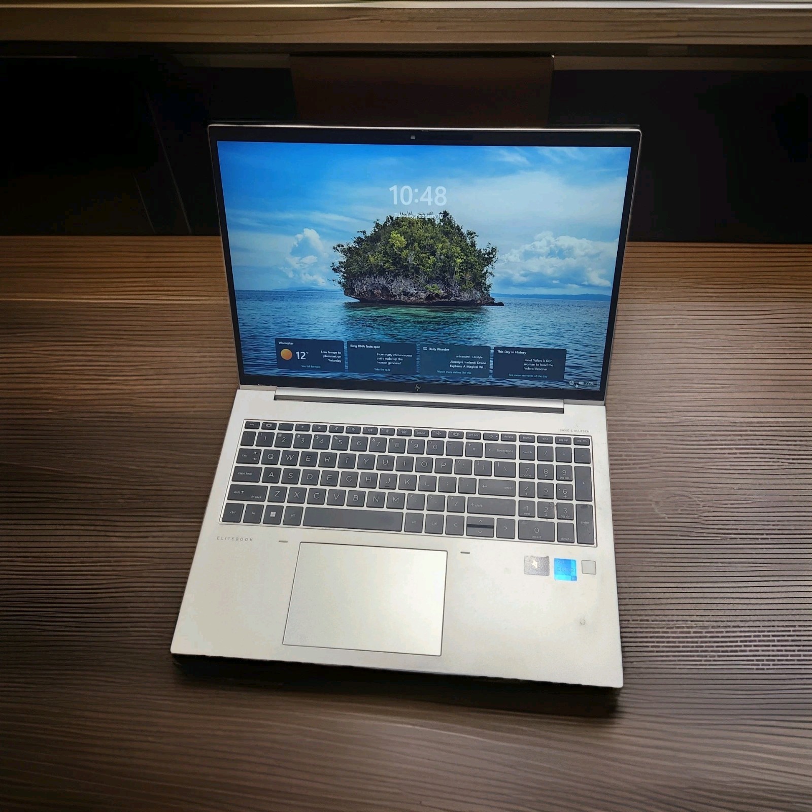 HP EliteBook 860 16 inch G9 Notebook PC 16 Core i5 16GB 512GB