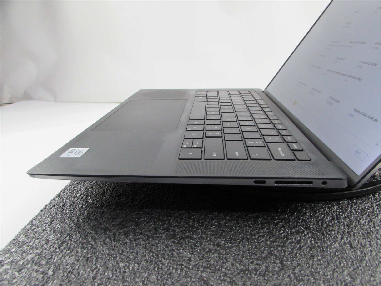 DELL PRECISION 5550 1920X1200 FHD CORE I7-10850H 512GB SSD 32GB RAM T1000 WIN 11