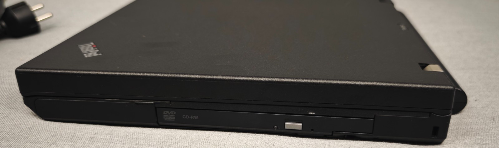 Laptop Lenovo Thinkpad R500 – Intel Core2Duo – 2GB RAM – 160GB HDD
