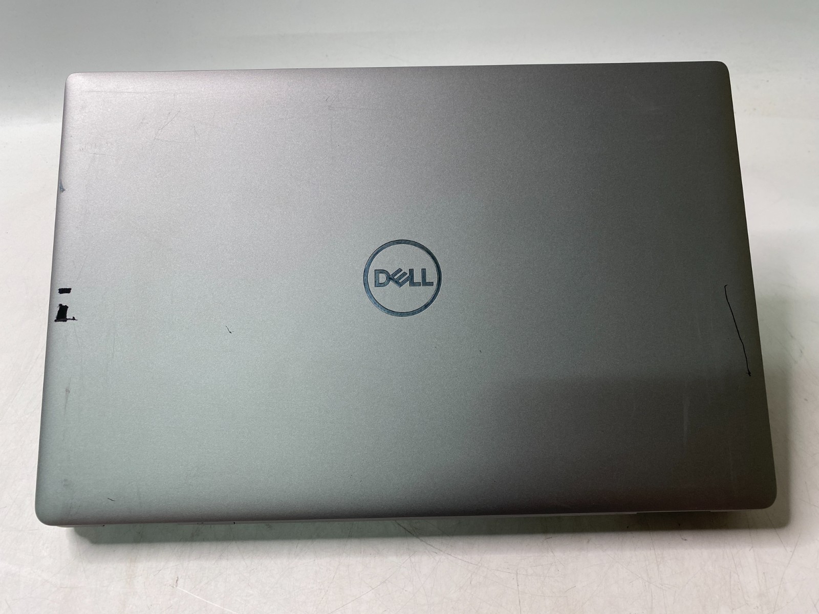 Dell Precision 3561 i5-11500H 16GB DDR4 256GB SSD Win11H 90%+ Battery Chip Paint