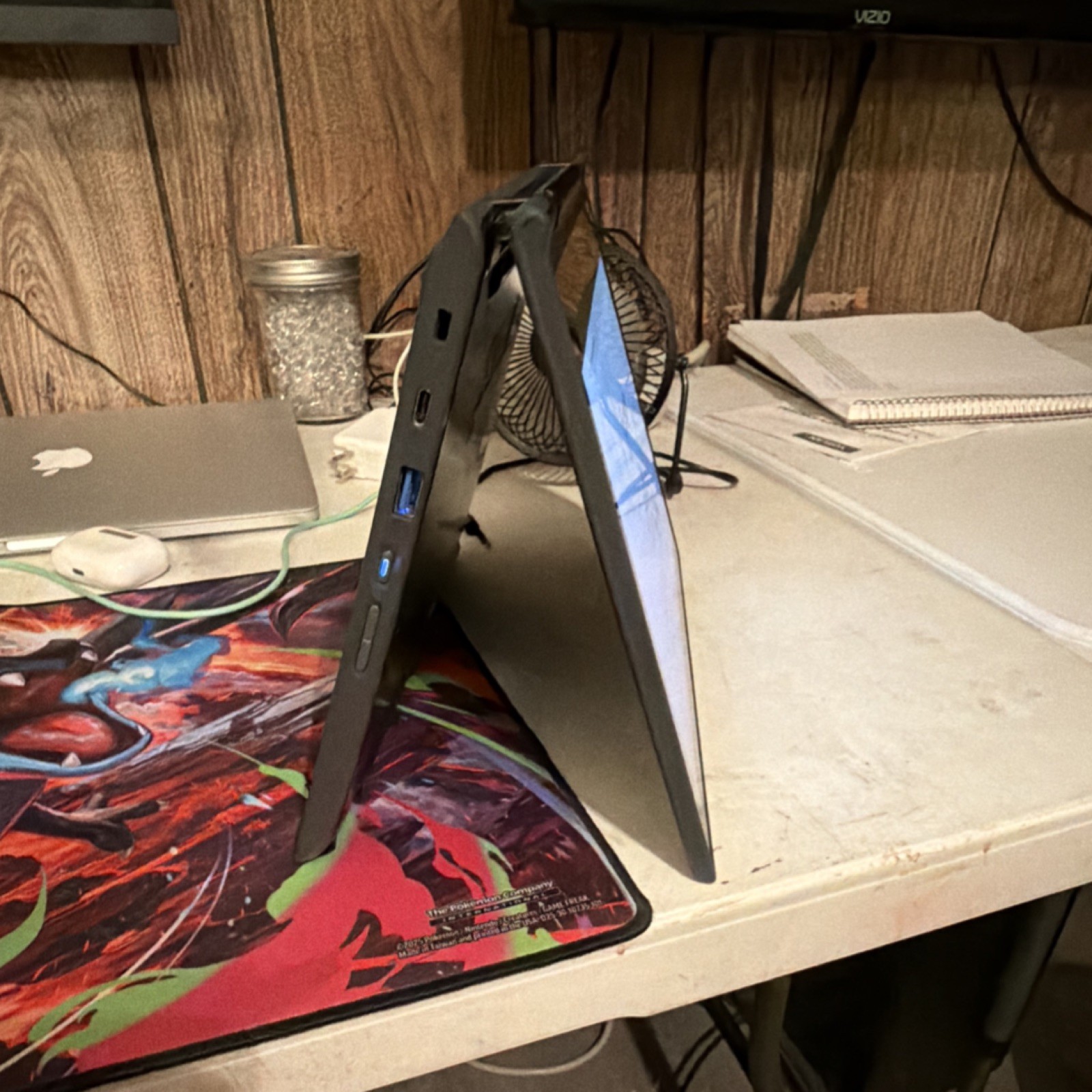 Lenovo Chromebook Convertible 2-in-1 Intel Touchscreen Black Chrome OS