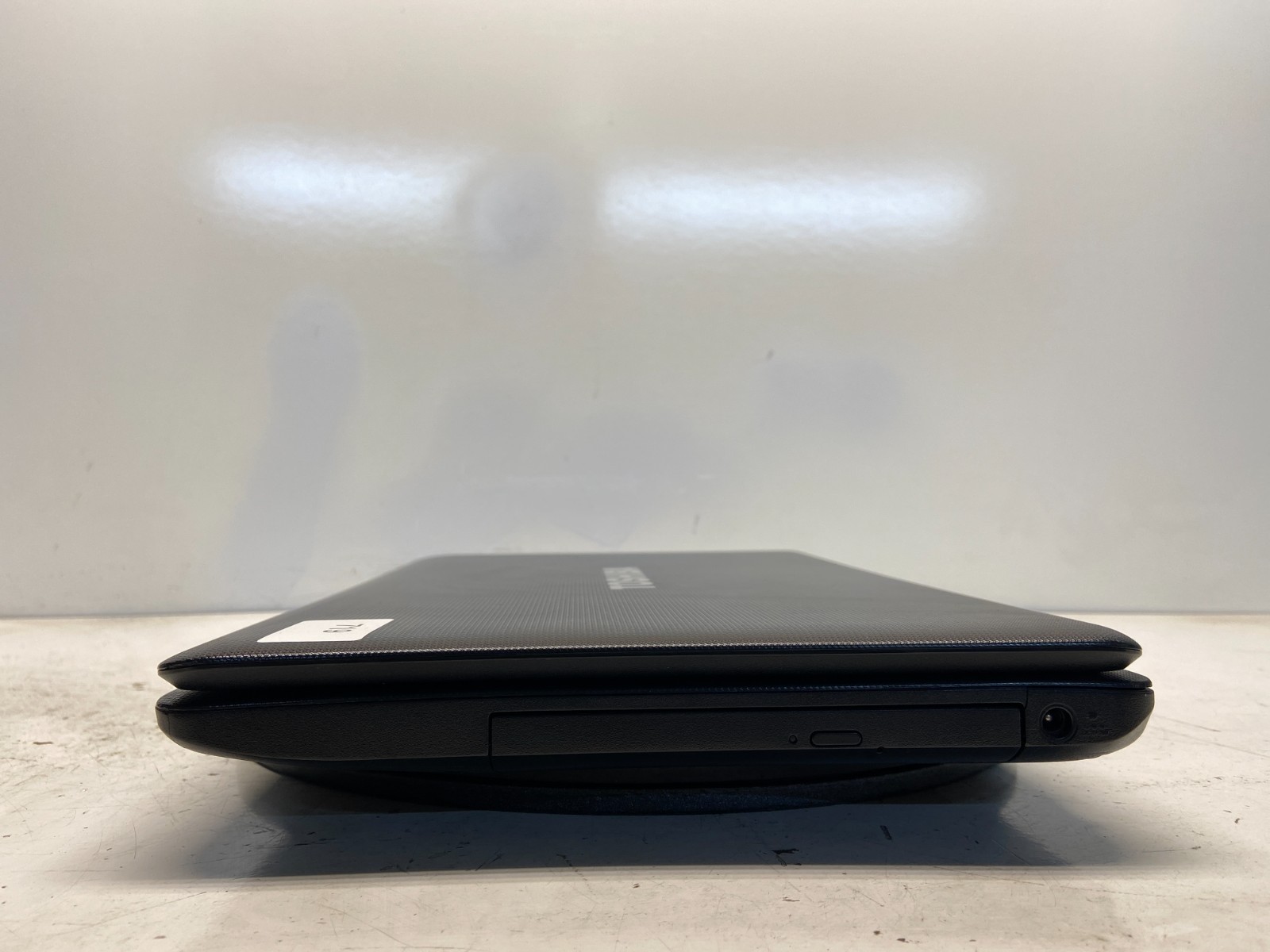 Toshiba Satellite C655-S5212 Intel i3-2310M 2.1GHz 3 GB NO HDD