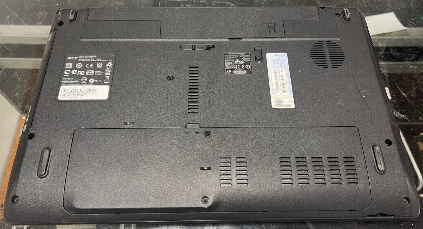 Lot of (3) Acer Laptops *FOR PARTS OR REPAIR* (A)