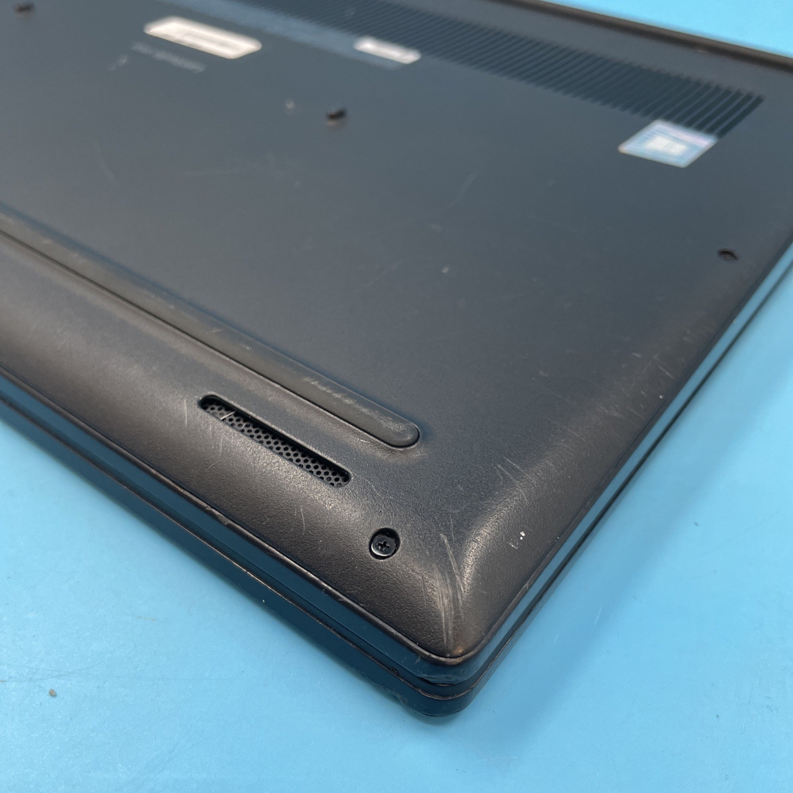 Dell Latitude 3520 | i5-1135G7 | 8GB RAM | 256GB SSD | NO OS | 67% BATT