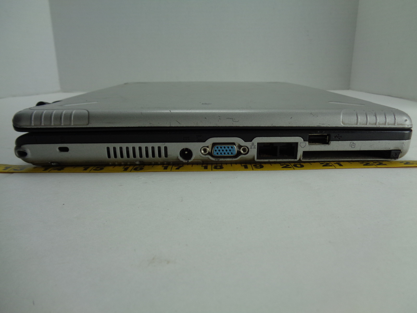 Generic Notebook Model P14N Damaged for parts Laptop Netbook Computer D1