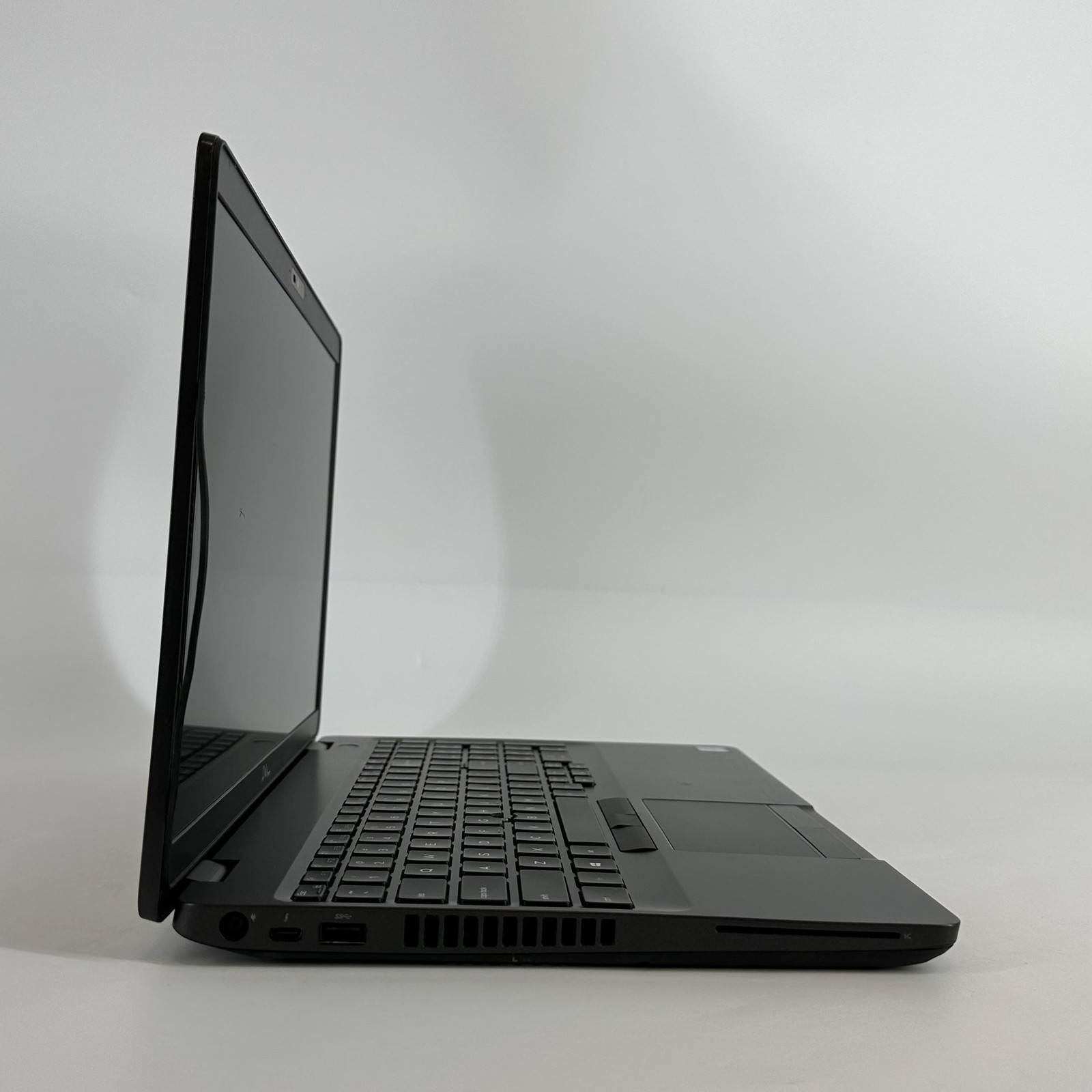 Dell Latitude 5501 15.6 Black FHD i7-9850H 2.60GHz 16GB 512GB SSD Good