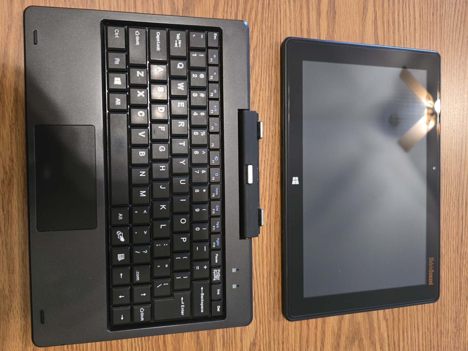 MobileDemand xTablet FLEX10B Flex 10B Windows 11 Pro w/Keyboard
