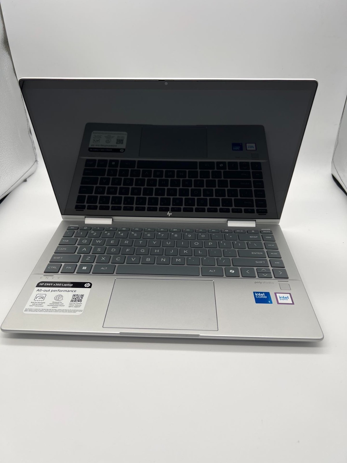HP Envy x360 2-in-1 Touchscreen 14″ FHD, 10-Core Intel Core 5 120U 8/512