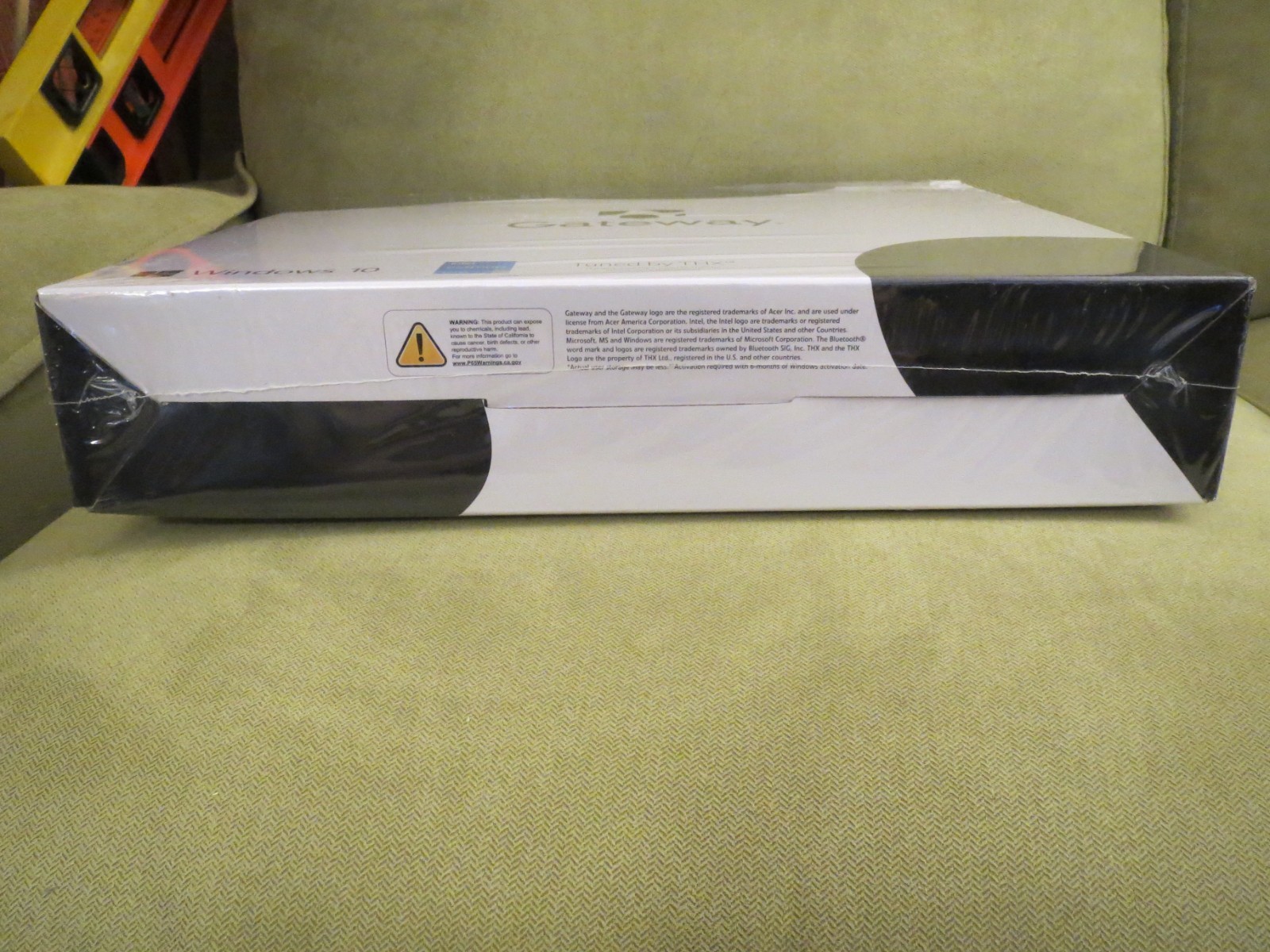 Gateway (Cow Theme) 15.6 inch Ultra Slim Notebook GWTN156-BK, EMPTY BOX ONLY