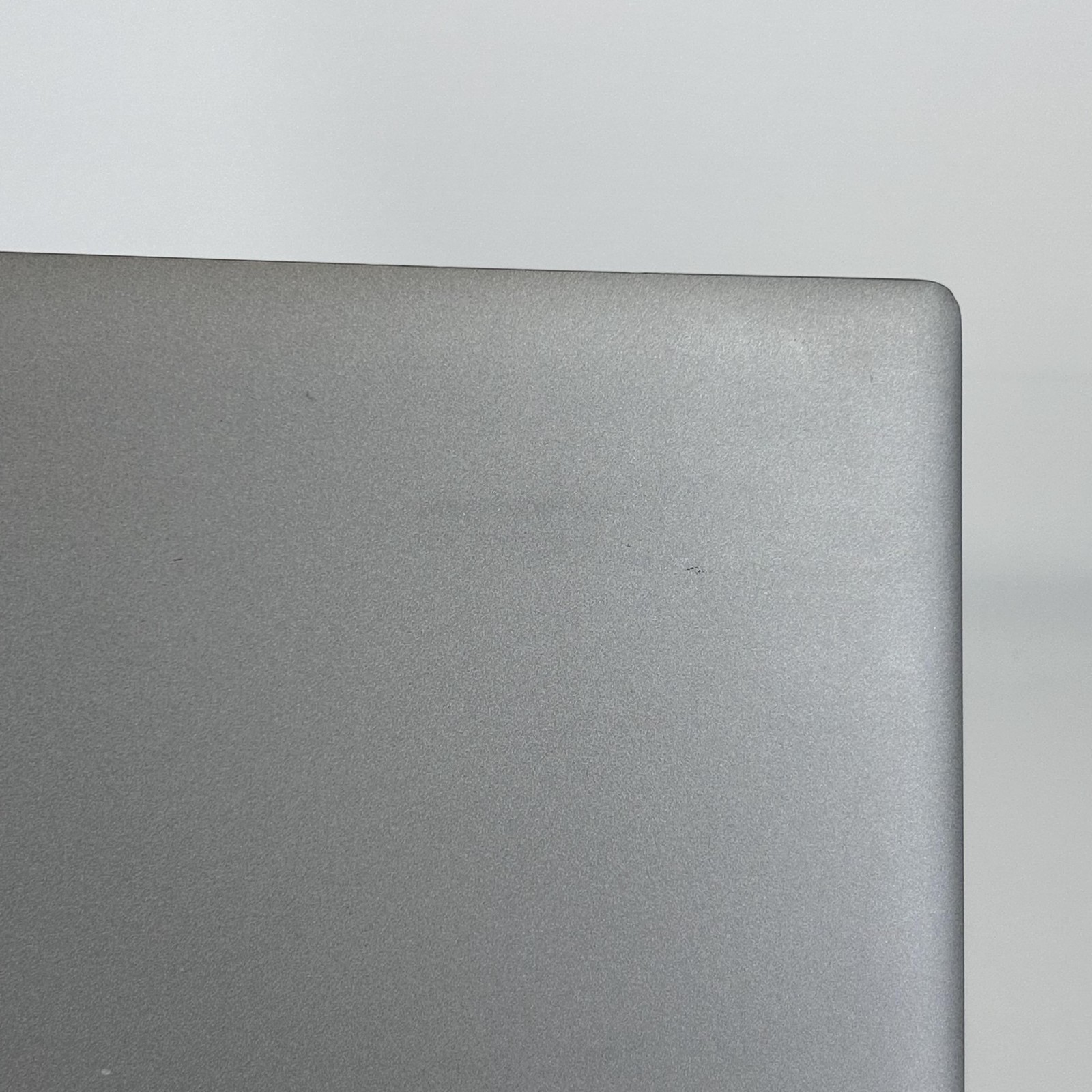 Dell Precision 3571 15.6 Gray FHD 2.7 GHz i5-12600H 16GB RAM 256GB SSD Good