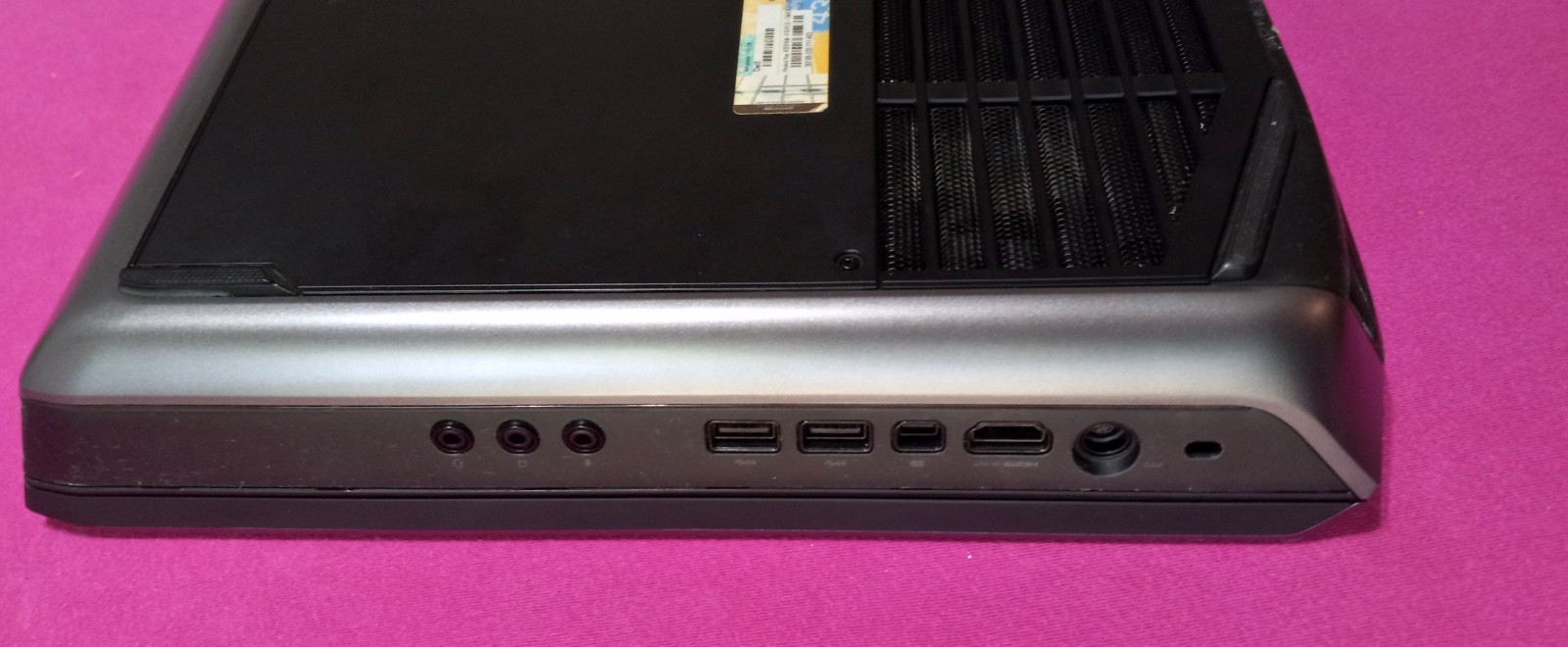 Dell Alienware 18 laptop I7-4900mq 2.8-3.8Ghz 24GB 500GB SSD NVIDIA P4200 AX210
