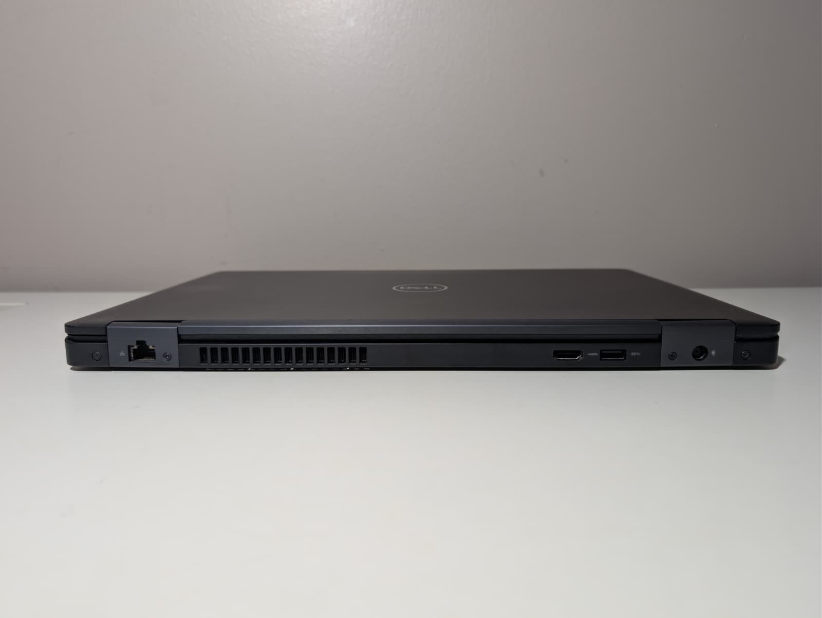 DELL LATITUDE 5590 | i5-8250U 16GB RAM 256GB SSD | FHD Backlit | Windows 11 Pro