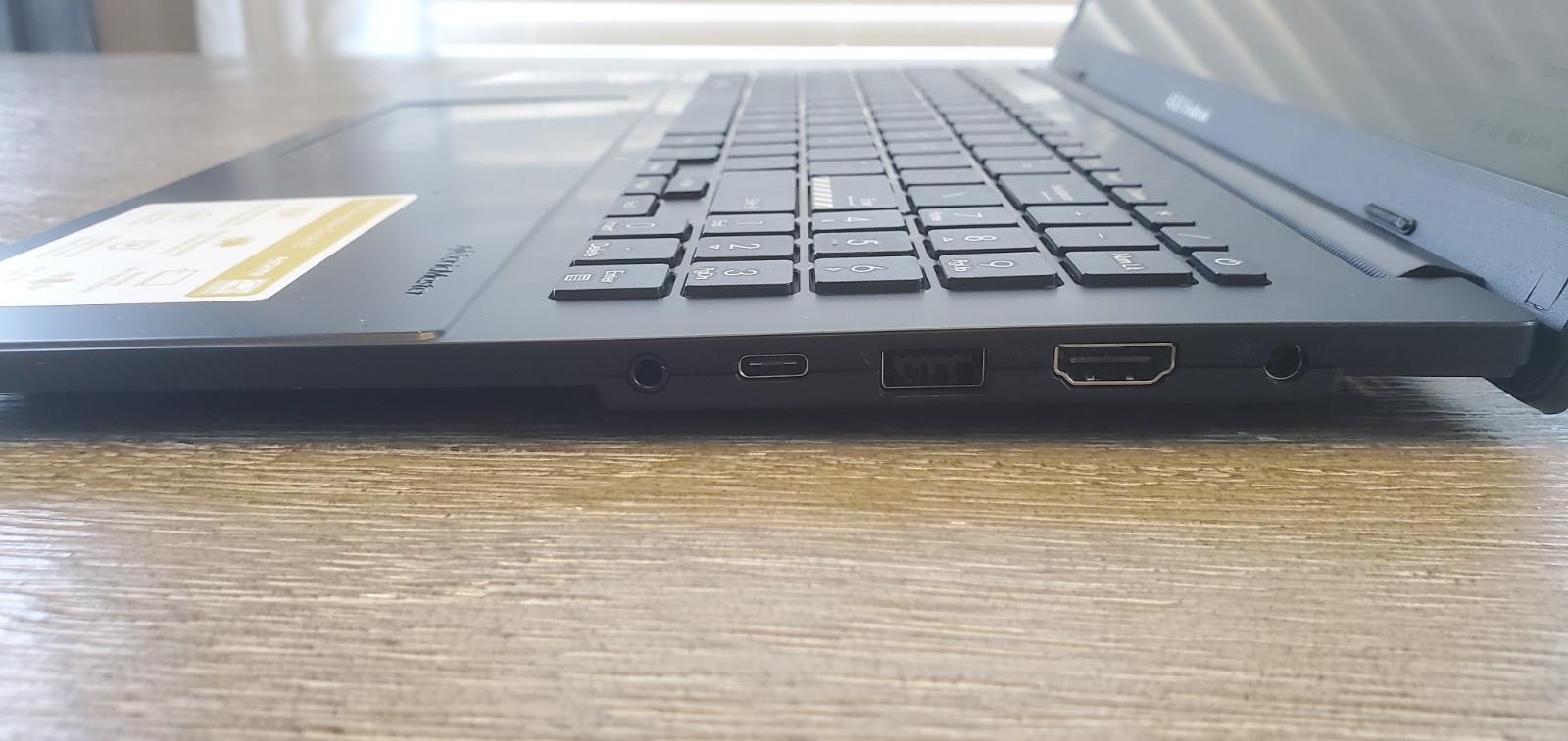 ASUS Vivobook Go E15 Ryzen 5 7520U 16GB RAM 512GB SSD 15″ Laptop
