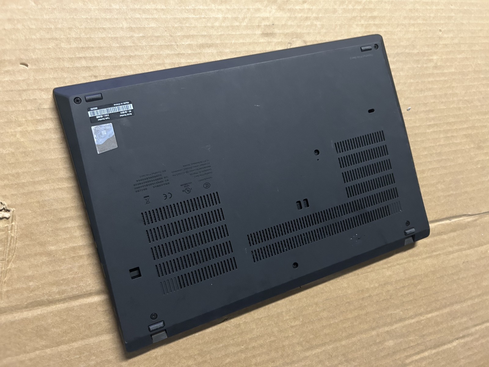 LENOVO THINKPAD P14S (Gen 2) TOUCH AMD RYZEN 7 PRO 5850U 32GB RAM 1TB