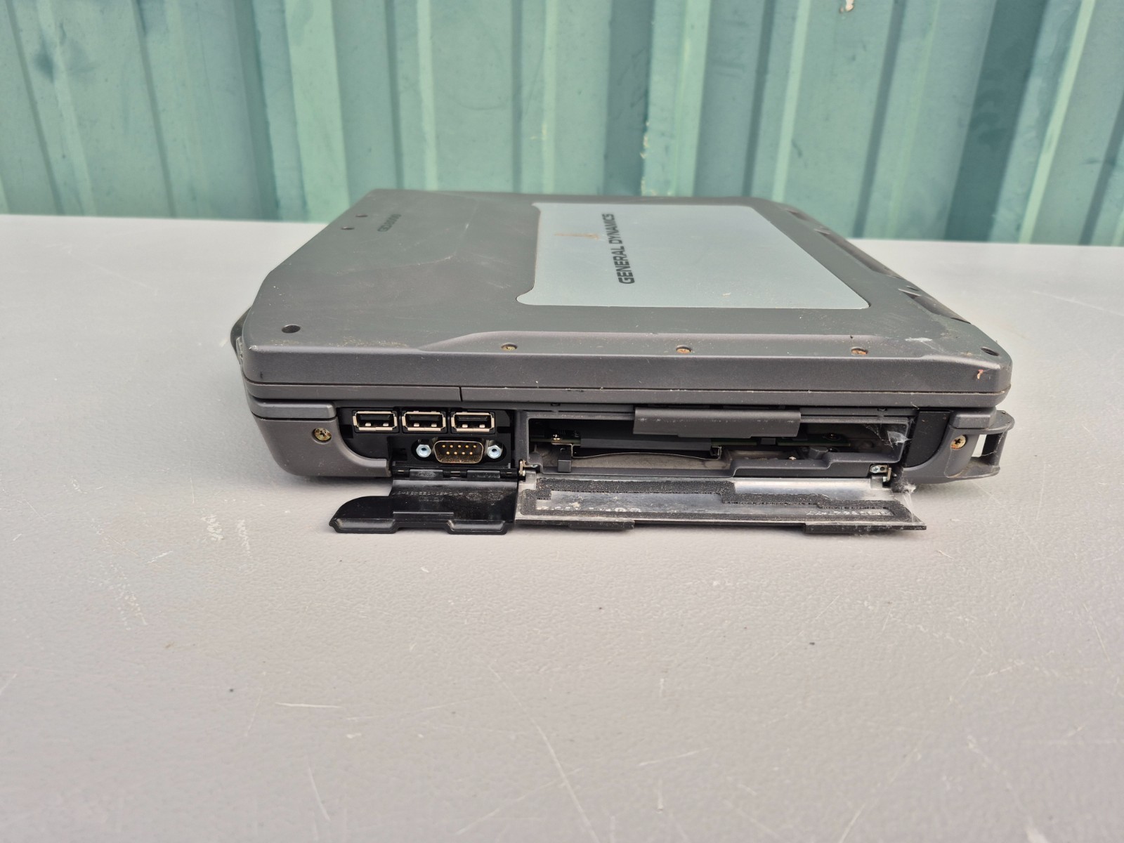 General Dynamics GD8000 Rugged Laptop CORE 2 DUO 1.86GHz