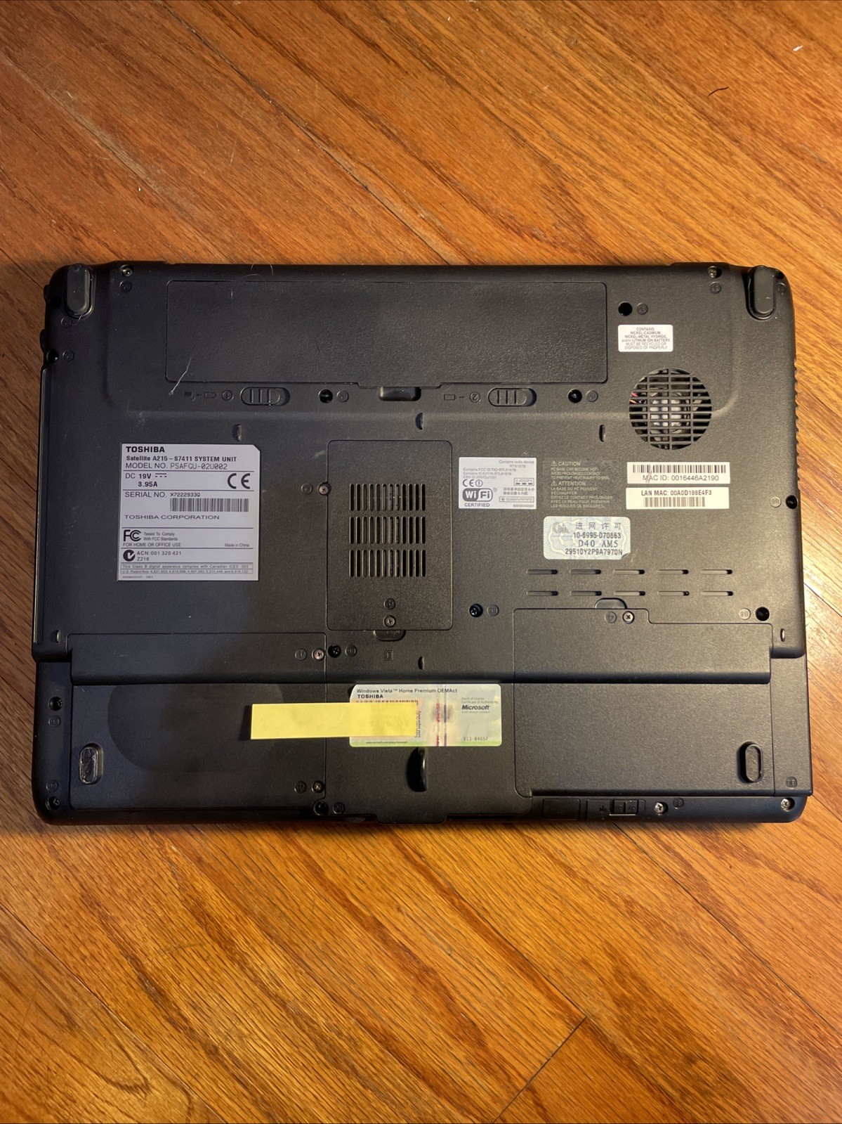 Retro Toshiba Satellite A215 Laptop! AMD Turion 64 X2 Processor! No hard drive.