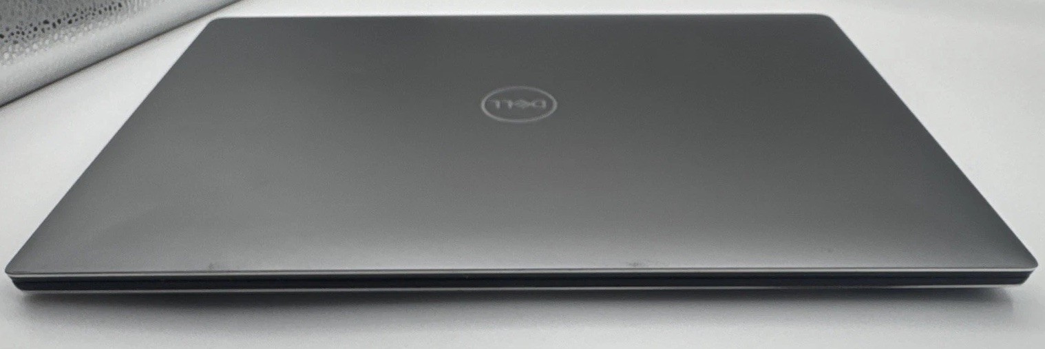 Dell Precision 5540 i9-9th Gen 32GB 512Gb WIN 11 Pro – Check Mousepad – READ