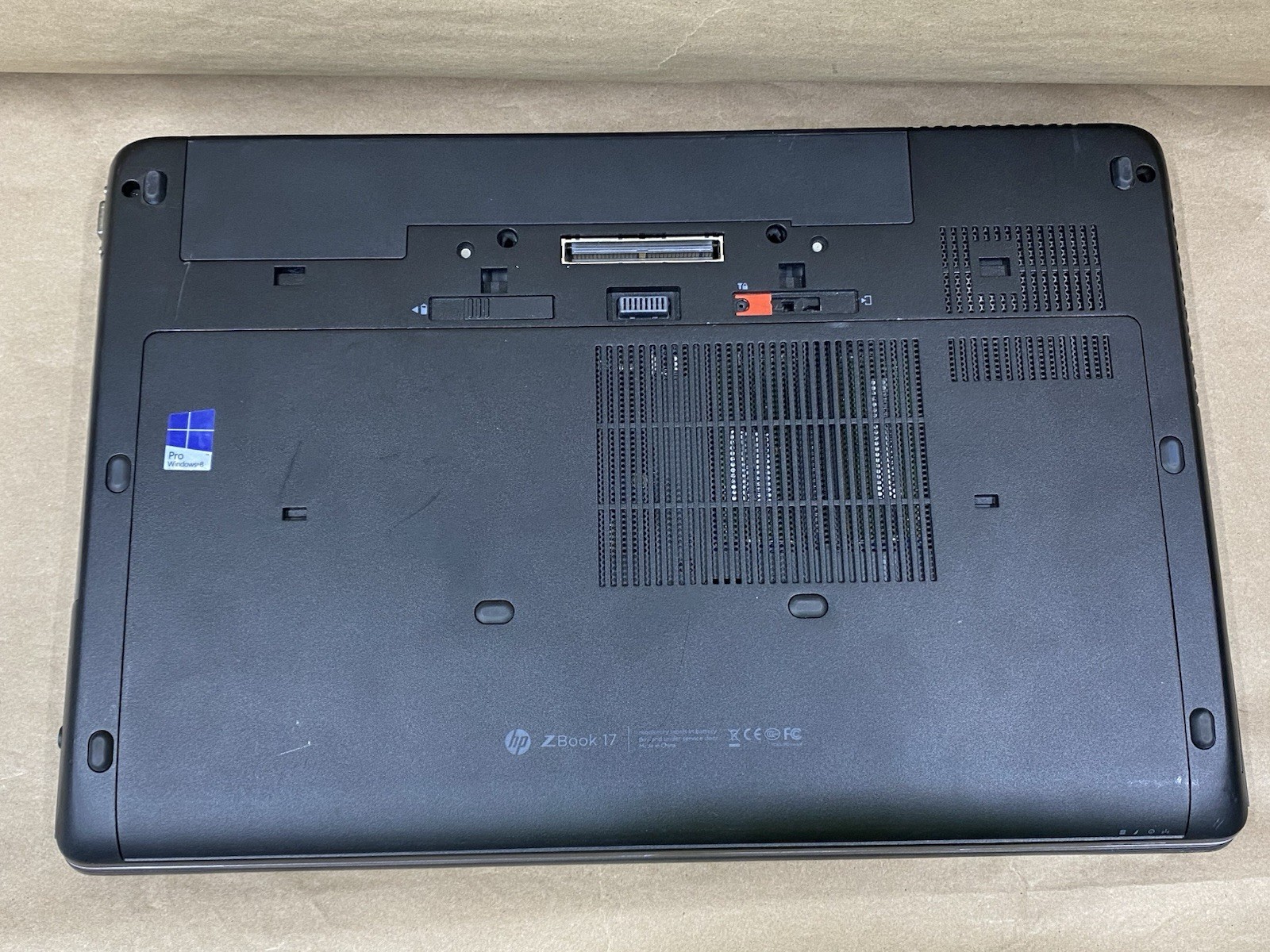 HP Zbook 17 – 17″ 1920×1080 – i7-4700MQ – 4GB – 250GB SSD – Win 10 Pro