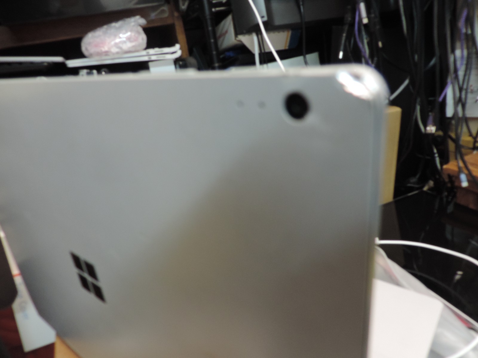 USED Microsoft Surface Book 2 13.5″ (256GB SSD, Intel Core i5-7300U, 8GB RAM