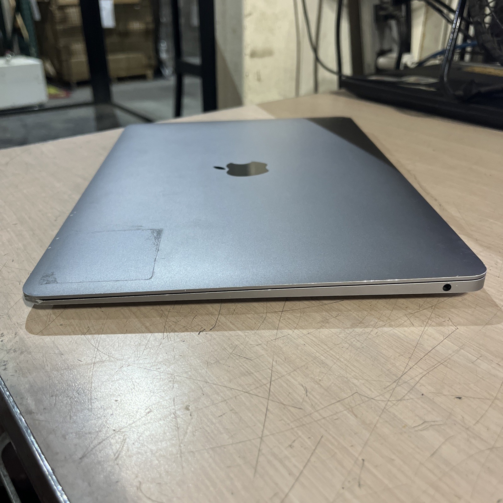 APPLE MACBOOK AIR 13″ SCISSOR, 2020 CORE I3-1000NG4 1.1GHZ 8GB RAM 256SSD –