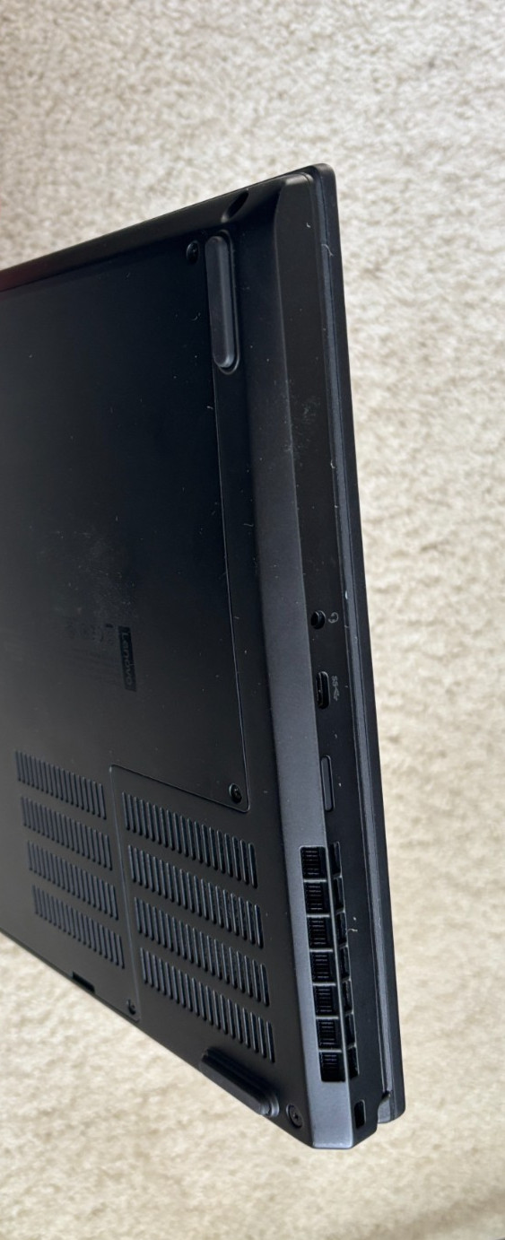Lenovo Thinkpad P53 i7-9850h NVIDIA Quadro T2000 500GB SSD