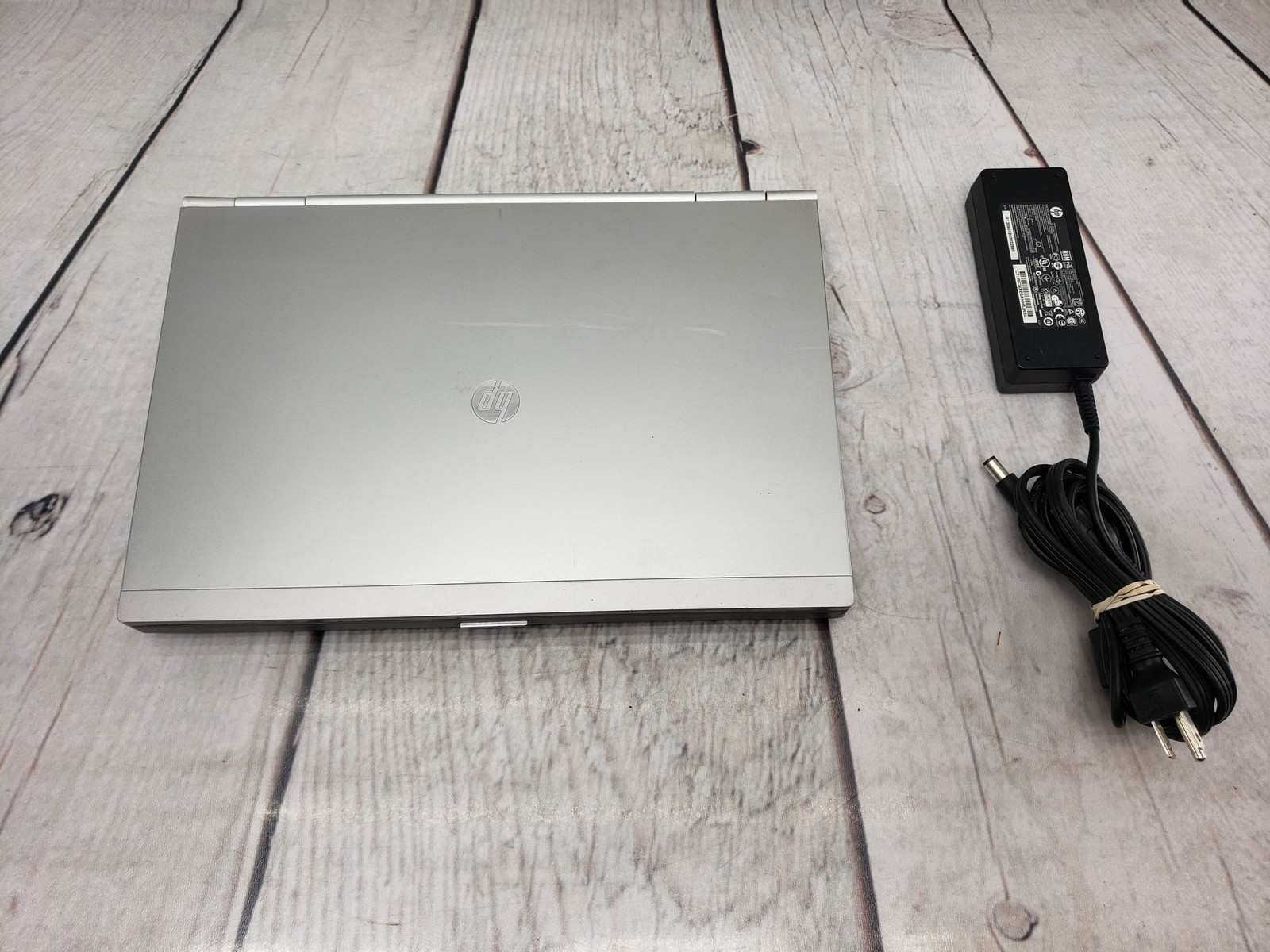 HP Elitebook Laptop, Windows 10, 14″, Intel i5 Dual Core CPU, 4GB RAM, 256GB SSD