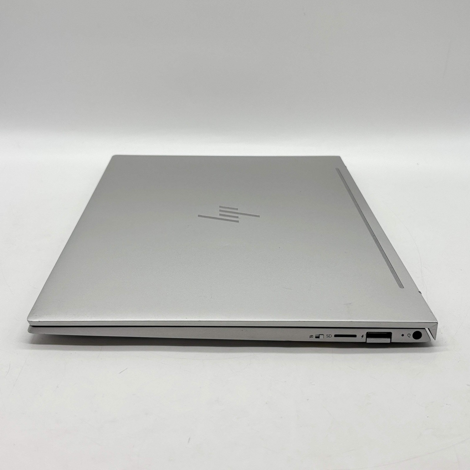 Broken HP Envy 13-AQ1076NR 13″ i7-1065G7 1.3GHz 8GB RAM 512GB SSD Read
