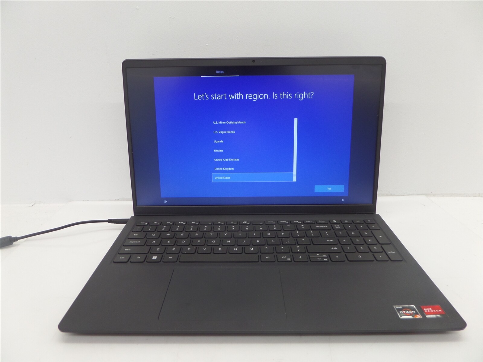 Dell Inspiron 15 3515 15.6in AMD Ryzen 5 2100Mhz 8GB RAM 256GB SSD Windows 10