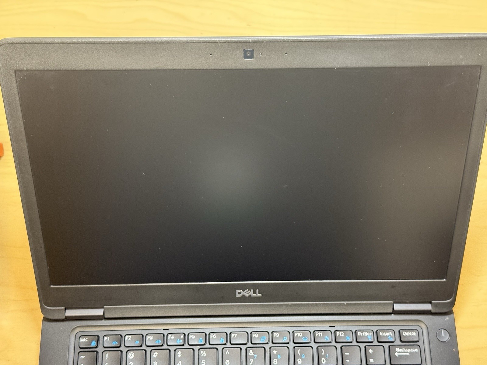 Dell Latitude 5491 14″ FHD Laptop i7 8850H 2.60GHz 16 GB RAM NO DRIVE – READ