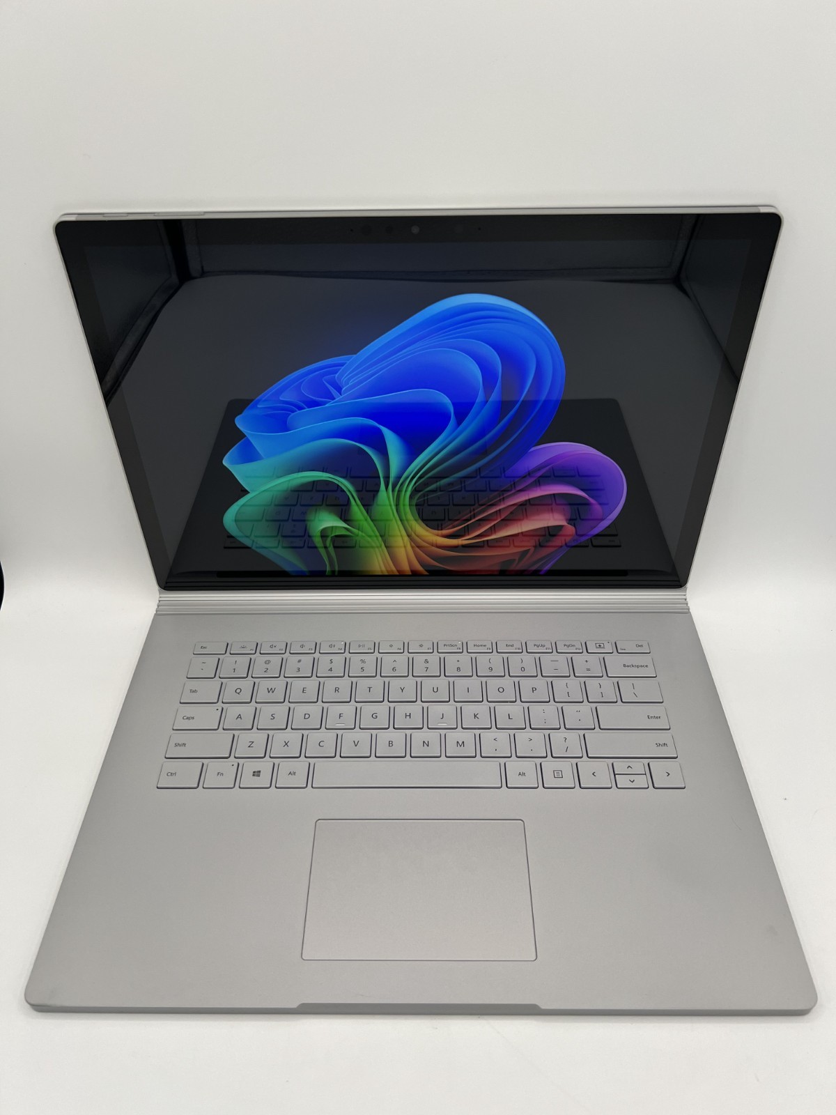Microsoft Surface Book 3 15″ GTX 1660 Ti i7-1065G7 16GB 256GB SSD Windows 11 Pro