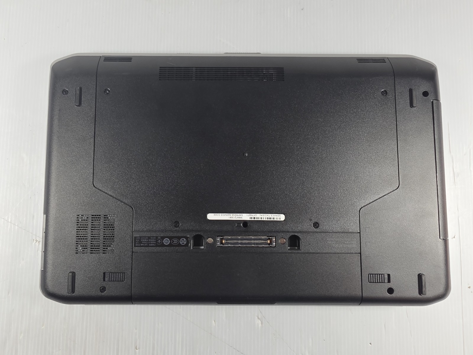 DELL Latitude E5520 15.6″ FHD i7-2640M@2.80GHz 8GB RAM 128GB SSD Windows
