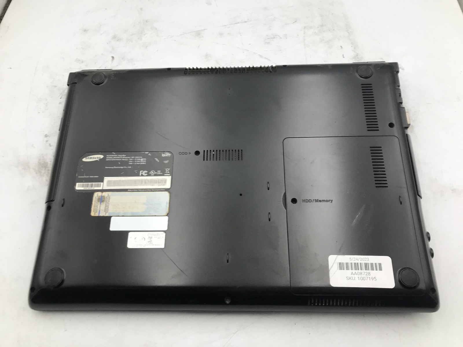 SAMSUNG NP QX411L – FOR PARTS/REPAIR – INTEL I5 2430M – NO RAM -READ DESCRIP- BB