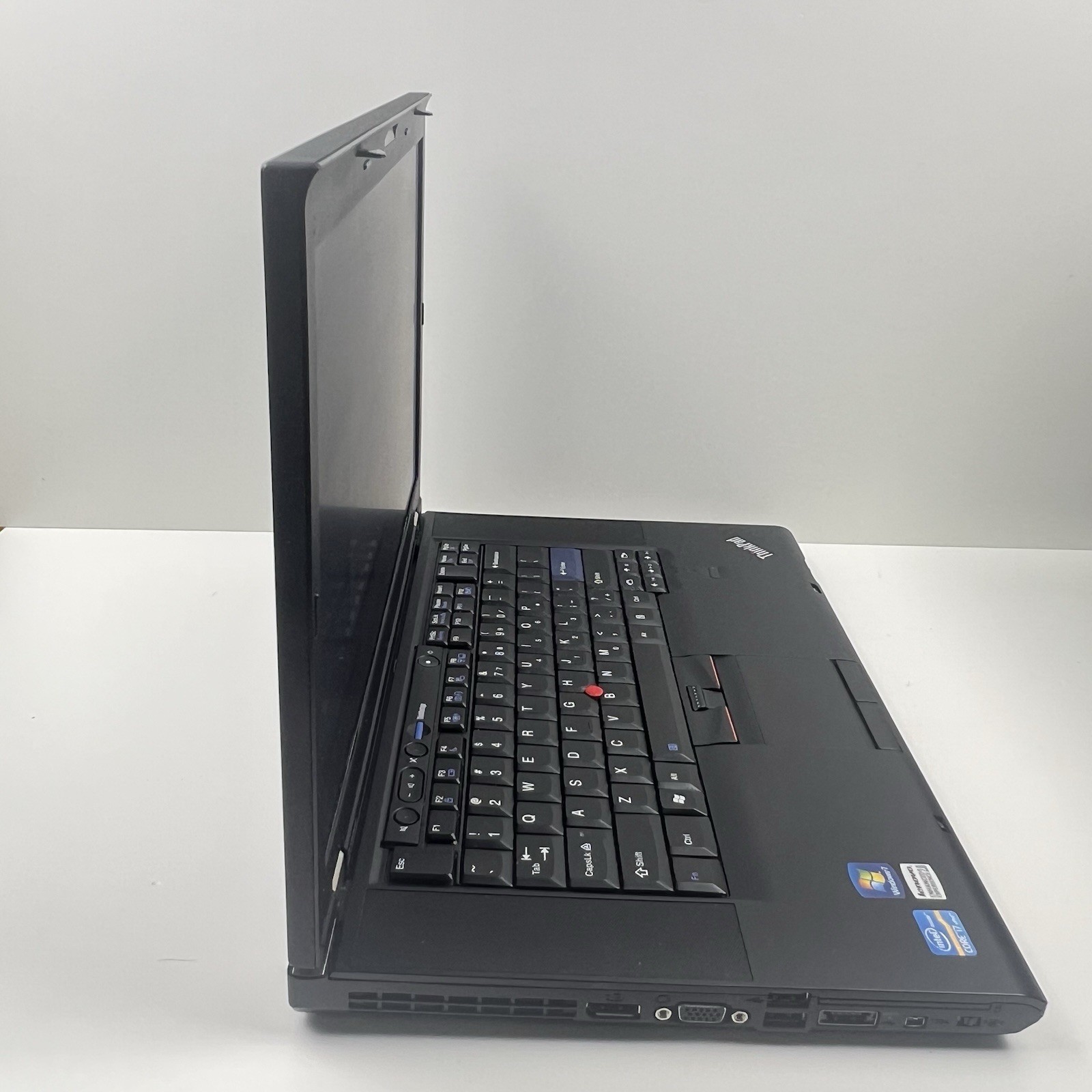 Lenovo ThinkPad T520 Intel i7-2640M 8GB 320GB HDD Linux Mint OS w/ Charger|ELP83