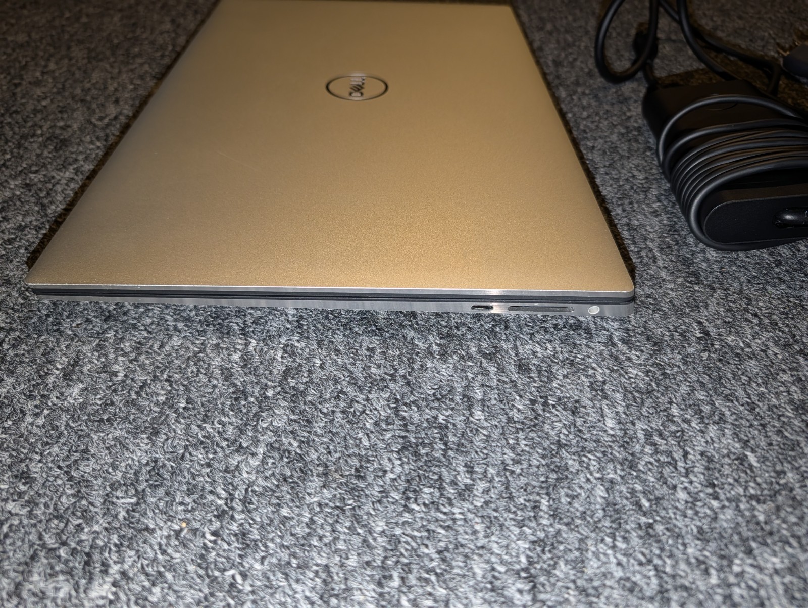 Dell XPS 15 9530 15.6″ 512GB Intel Core i9-13900H 2.6GHz 32GB NVIDIA RTX 4070