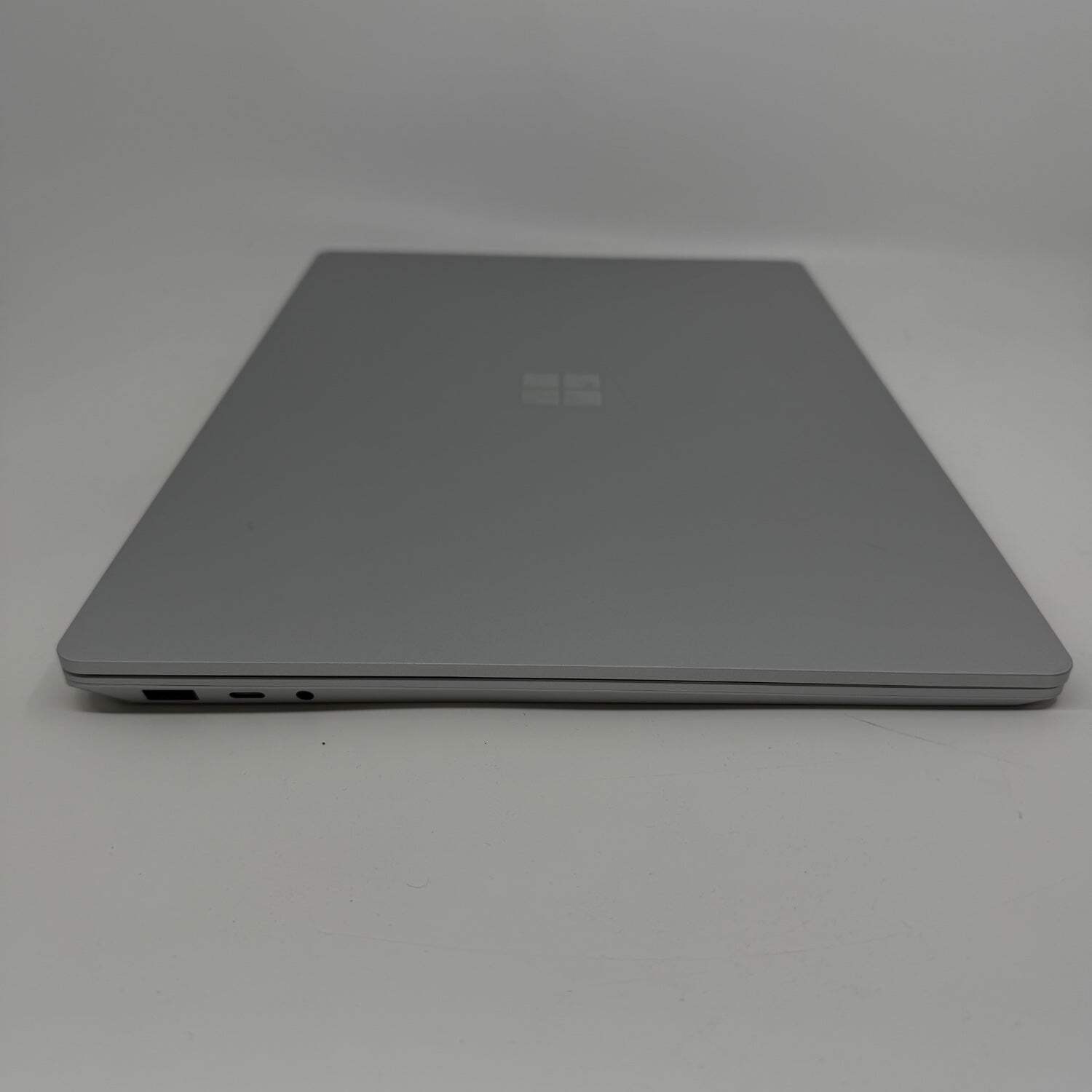 Microsoft Surface Laptop 3 1873 15″ Ryzen 5 Edition 2.1GHz 8GB RAM 128GB SSD