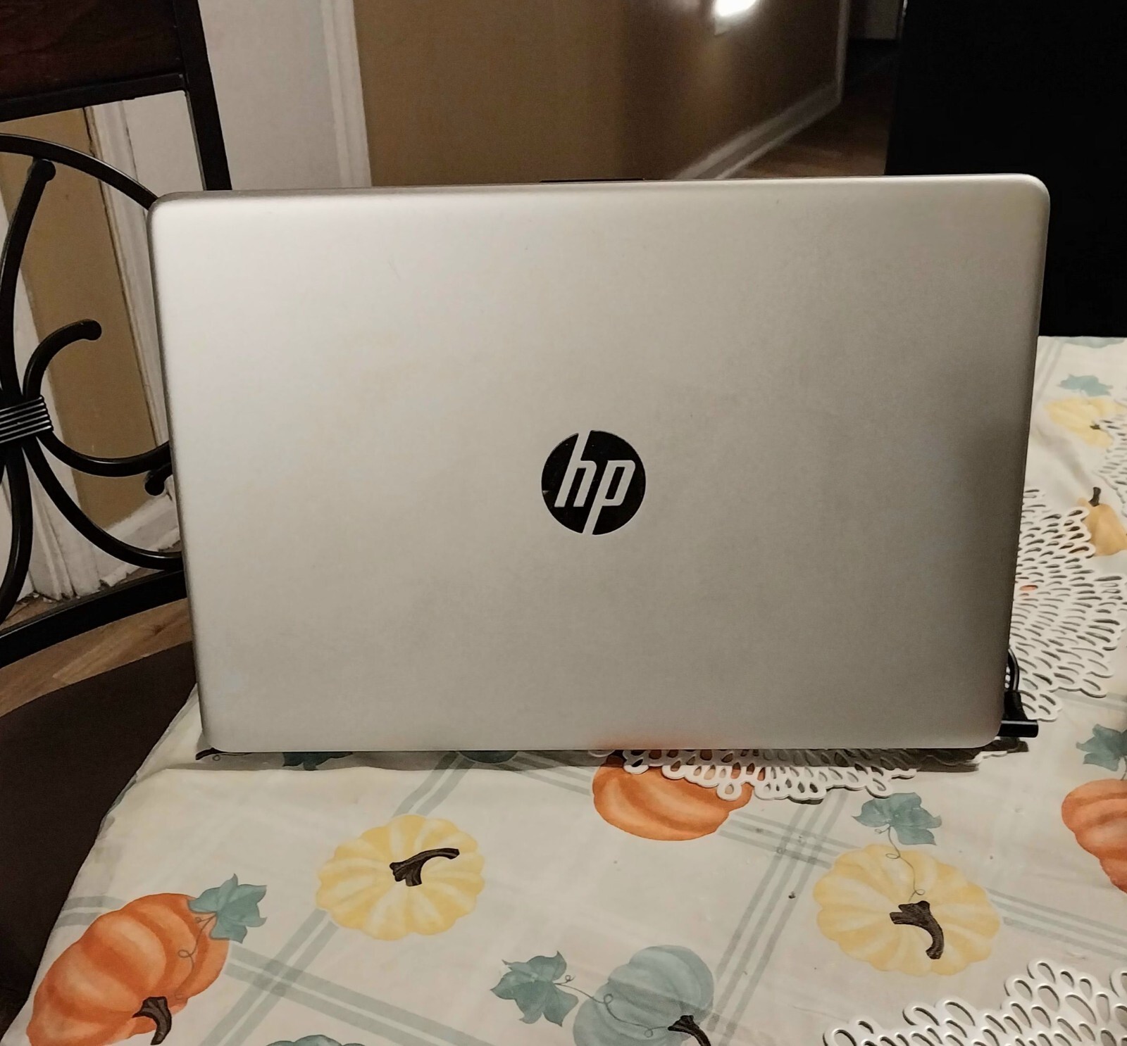 HP Laptop (silver) 15.6 ‘ with TikTok App, Touch AMD, Excellent Condition